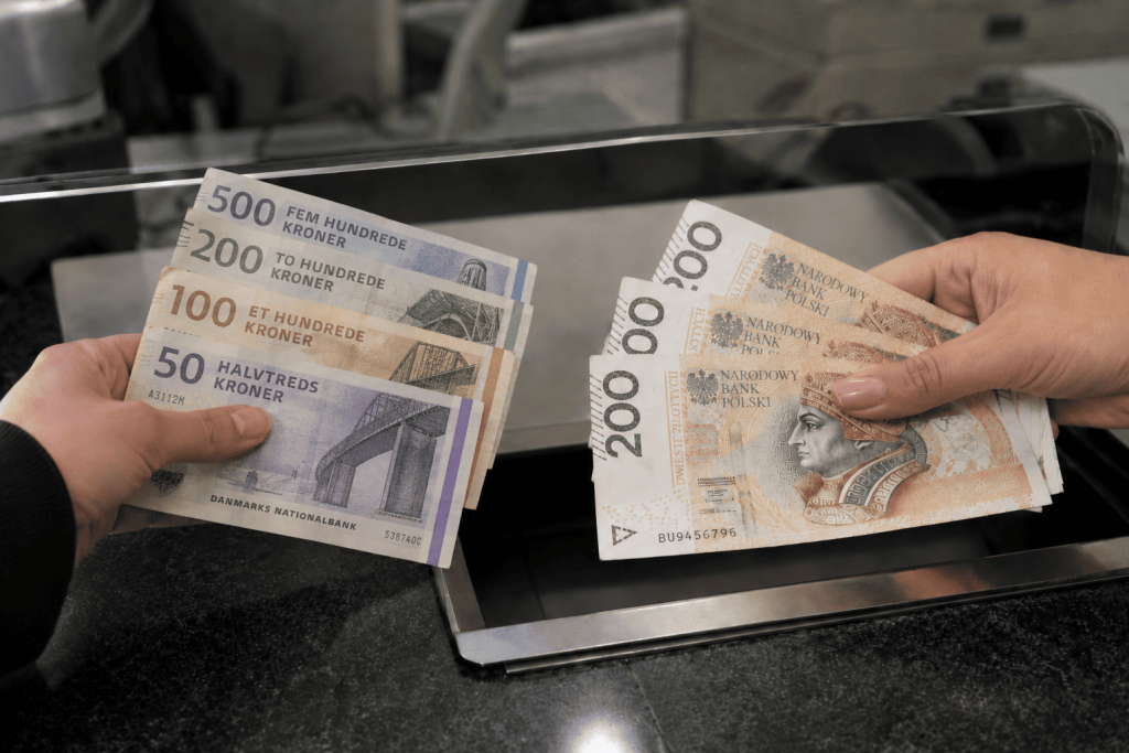 Banknoty koron duńskich (DKK) – wymiana walut w kantorze Argentarii w Warszawie